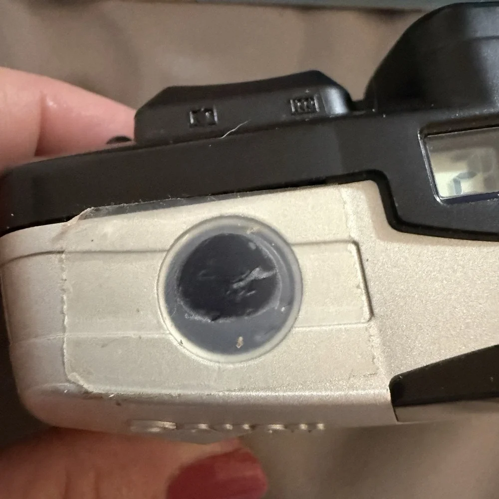 Canon Sure Shot 60 Zoom 35mm Point & Shoot Auto Focus Film Camera READ